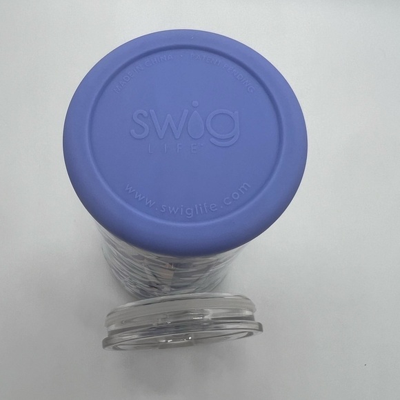 SWIG BEAUTIFUL 32 OUNCE FLORAL TUMBLER SLIP RESISTANT TRIPLE INSULATED - Picture 8 of 12